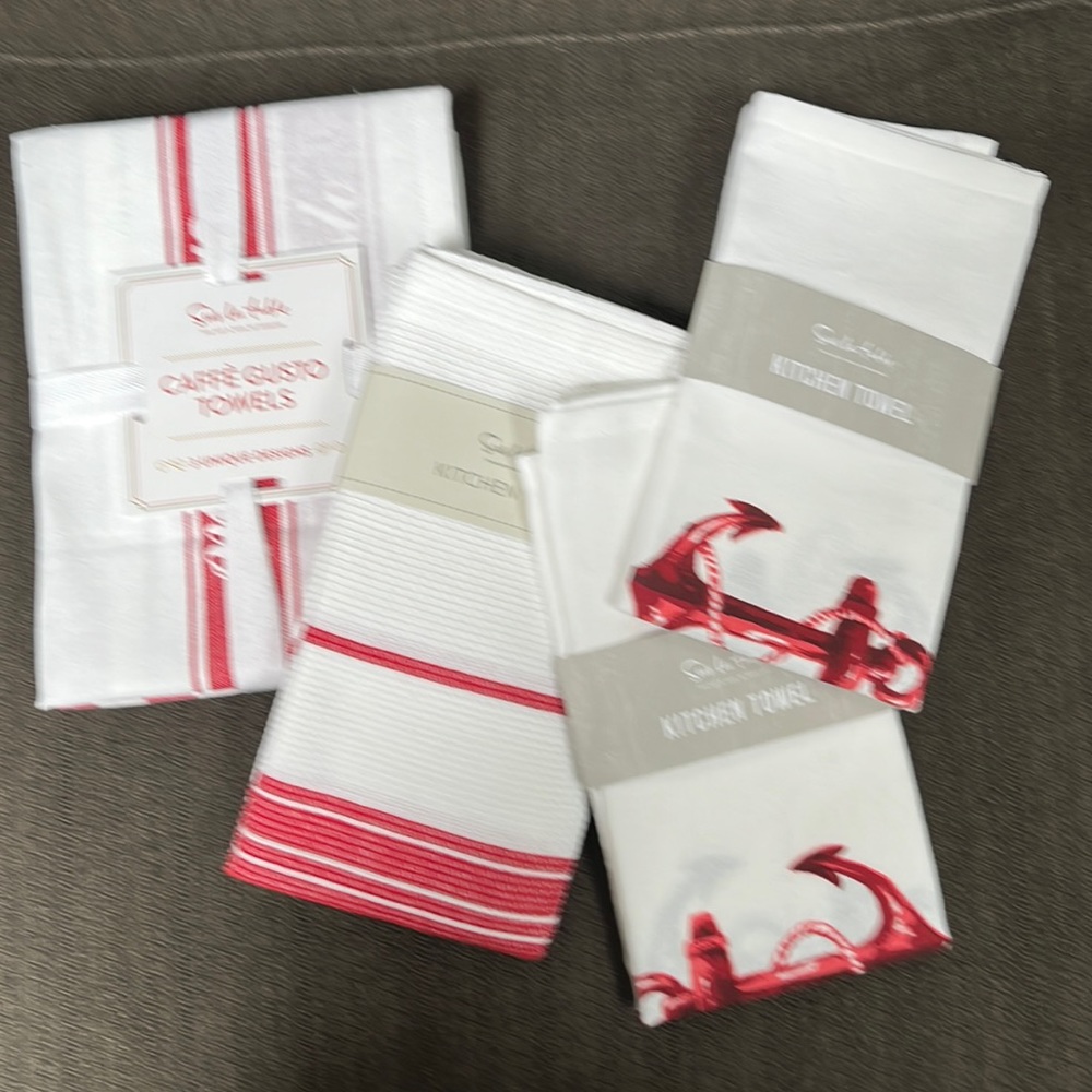 NWT  6 Sur La Table KitchenTowels. Set of 6 Towels!